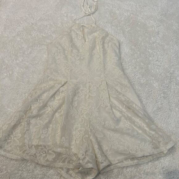 Hollister Pants - VTG Hollister Womens Fairy Lace Cottage Soft Core White Halter Romper Sz S